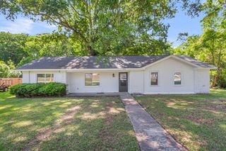 202 Sprucewood Drive, Summerville, SC 29485