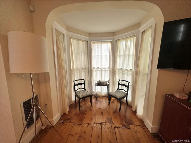 744 Main Street 1, Greenport, NY 11944