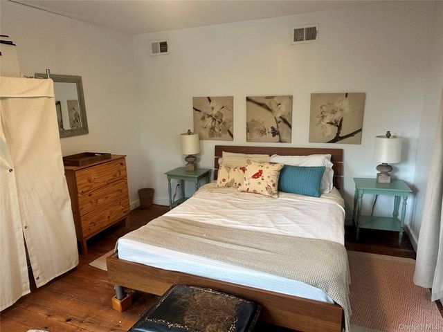 744 Main Street 1, Greenport, NY 11944