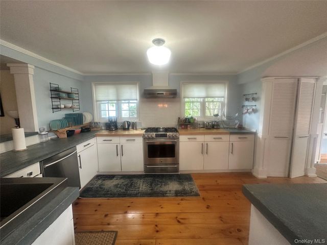 744 Main Street 1, Greenport, NY 11944