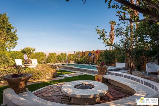 2072 Arnico Street, Palm Springs, CA 92262