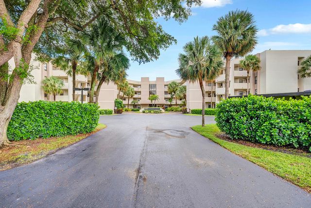5701 CAMINO DEL SOL 102, Boca Raton, FL 33433