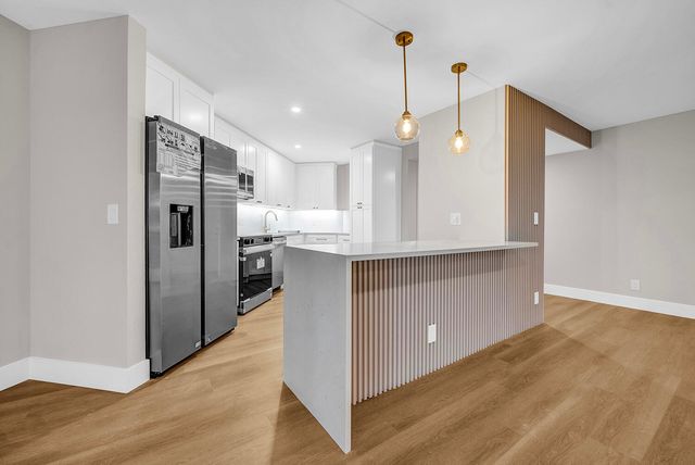 5701 CAMINO DEL SOL 102, Boca Raton, FL 33433