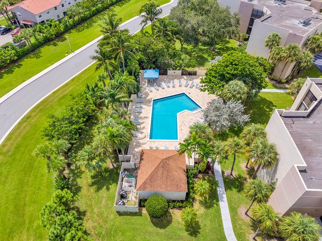 5701 CAMINO DEL SOL 102, Boca Raton, FL 33433