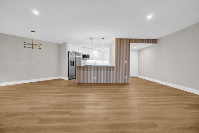 5701 CAMINO DEL SOL 102, Boca Raton, FL 33433