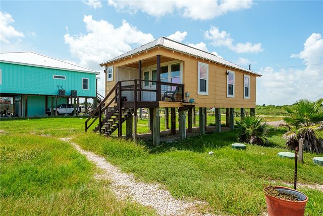 384 Egery Island Road, Taft, TX 78390