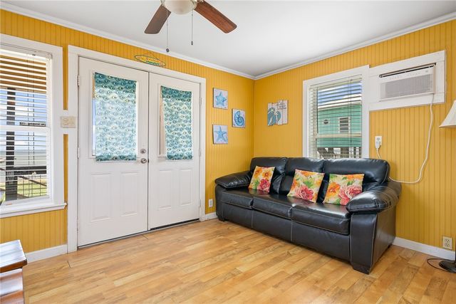 384 Egery Island Road, Taft, TX 78390