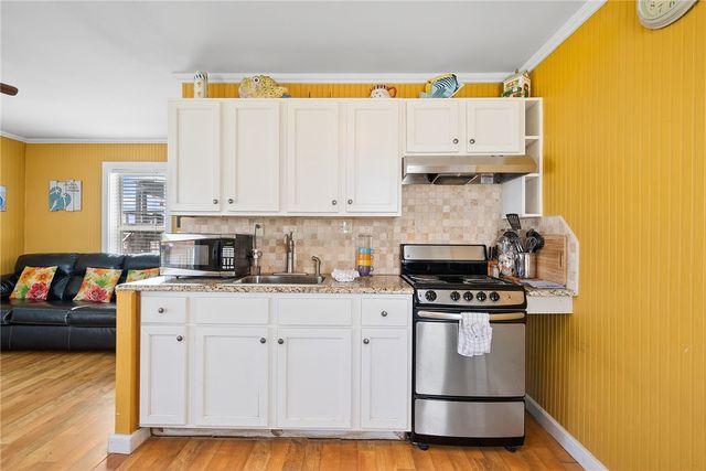 384 Egery Island Road, Taft, TX 78390