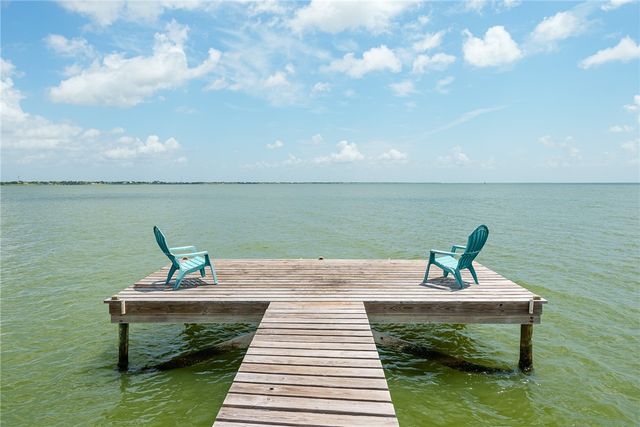 384 Egery Island Road, Taft, TX 78390