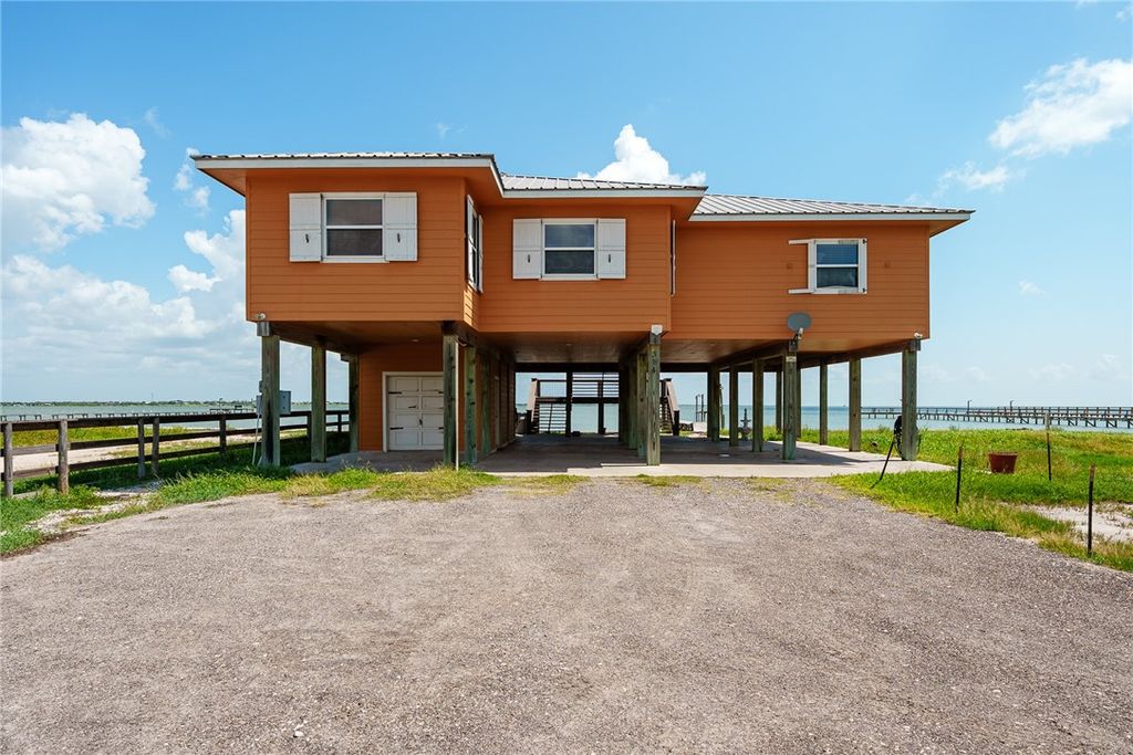 384 Egery Island Road, Taft, TX 78390