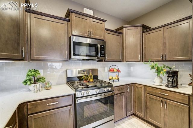 6071 Old Glory Drive, Colorado Springs, CO 80925