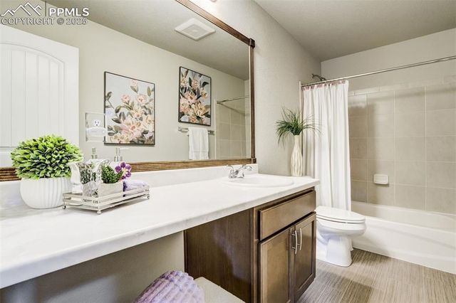 6071 Old Glory Drive, Colorado Springs, CO 80925