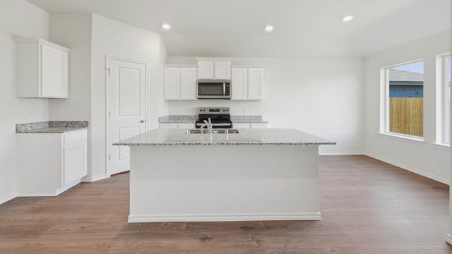 2362 32nd Street, Paris, TX 75460