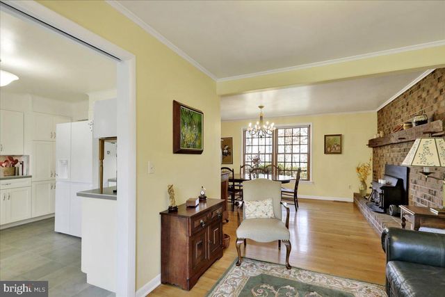 250 CLEARFIELD RD, New Providence, PA 17560