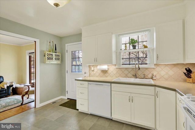 250 CLEARFIELD RD, New Providence, PA 17560