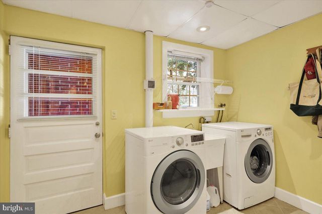 250 CLEARFIELD RD, New Providence, PA 17560
