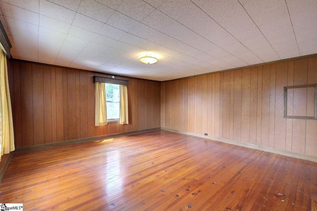 23 Transylvania Street, Piedmont, SC 29673