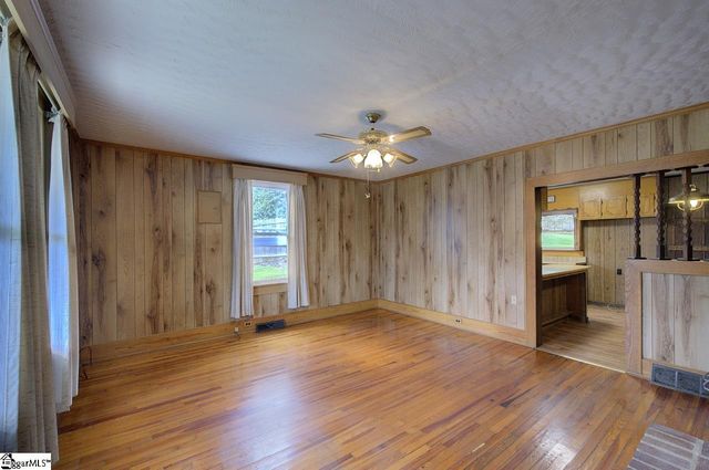23 Transylvania Street, Piedmont, SC 29673