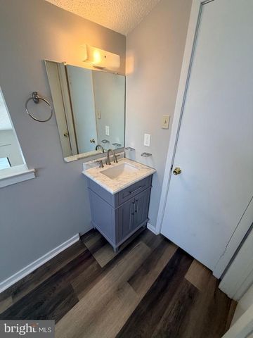 2202 SANDRA RD, Voorhees, NJ 08043