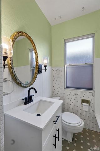 3915 Schiller Place, St Louis, MO 63116