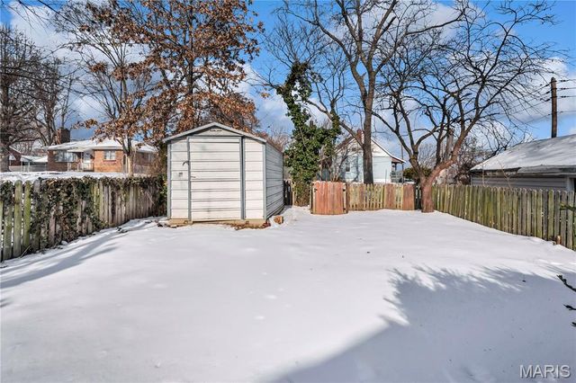 3915 Schiller Place, St Louis, MO 63116