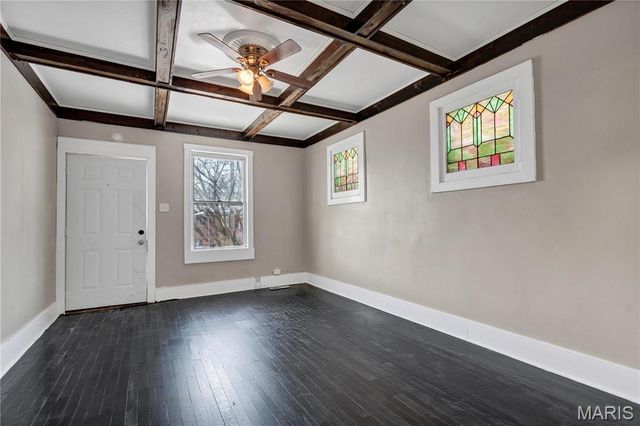 3915 Schiller Place, St Louis, MO 63116