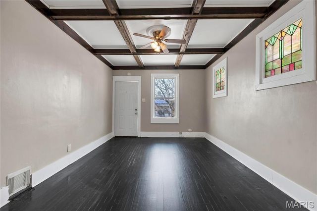 3915 Schiller Place, St Louis, MO 63116