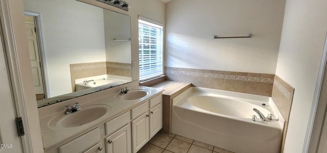 8427 Tie Stone Way, Raleigh, NC 27613