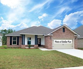 2741 Louis Circle, Crestview, FL 32536