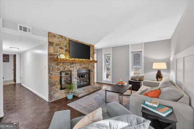 652 Wilshire Place, Gainesville, GA 30501