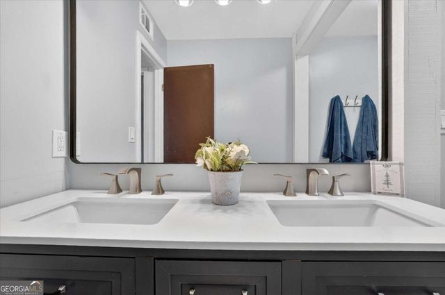 652 Wilshire Place, Gainesville, GA 30501