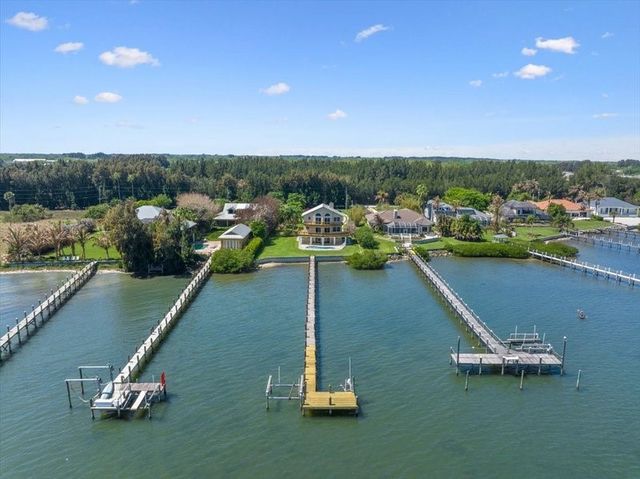 8820 44th Avenue, Sebastian, FL 32958