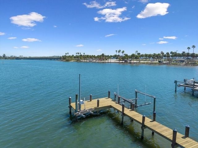 8820 44th Avenue, Sebastian, FL 32958