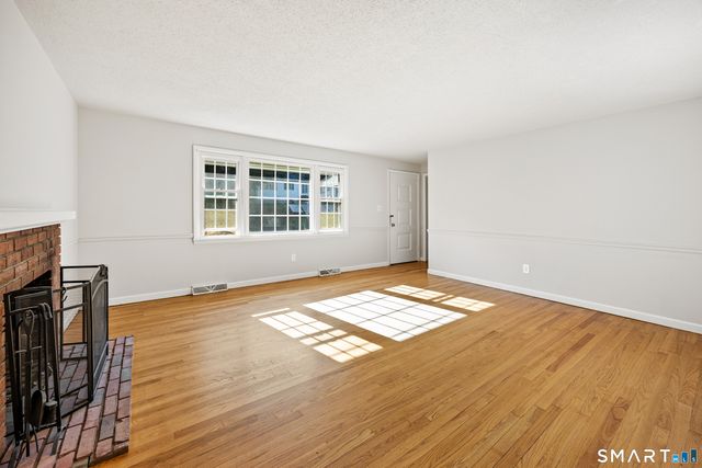 38 Joy Road, Waterbury, CT 06708