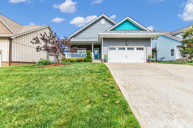 2206 Fairfax Dr, Clarksville, TN 37043