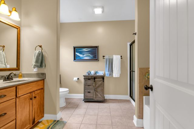 2206 Fairfax Dr, Clarksville, TN 37043