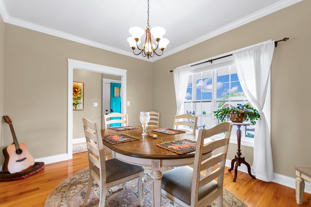 2206 Fairfax Dr, Clarksville, TN 37043