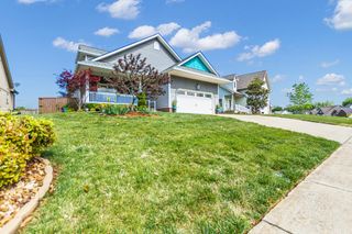 2206 Fairfax Dr, Clarksville, TN 37043