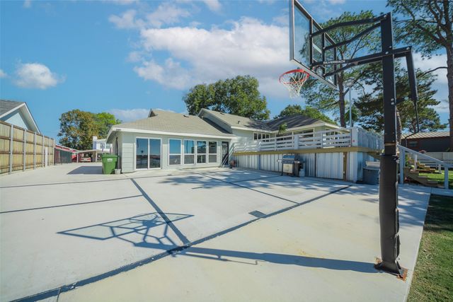 6759 Briar Road, Azle, TX 76020