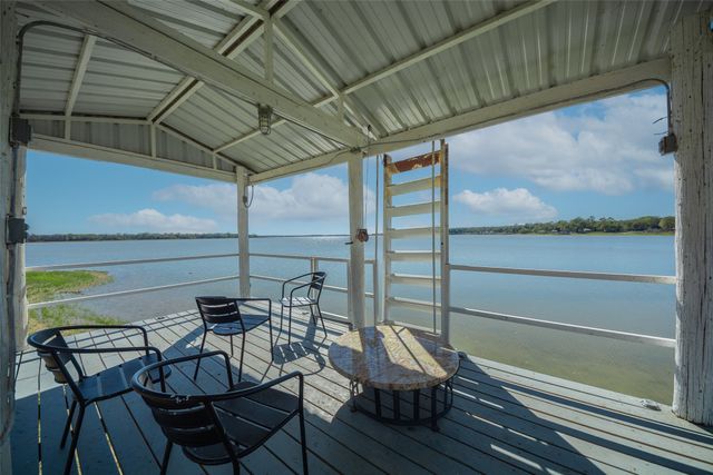 6759 Briar Road, Azle, TX 76020