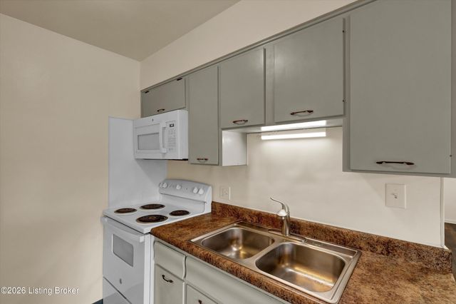 1718 Odaniel Ave APT 11, Louisville, KY 40213