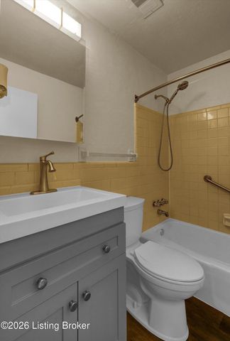 1718 Odaniel Ave APT 11, Louisville, KY 40213