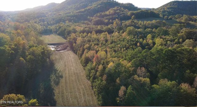 2168 Fairview Rd, Tellico Plains, TN 37385