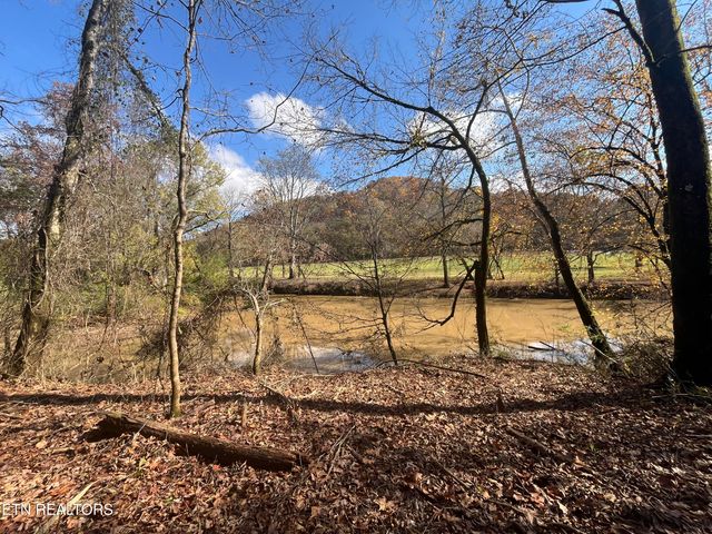 2168 Fairview Rd, Tellico Plains, TN 37385