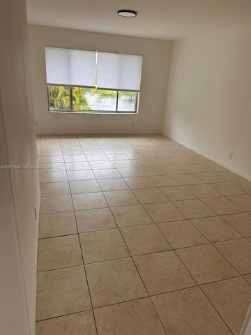 910 Twin Lakes Dr 8-K, Coral Springs, FL 33071