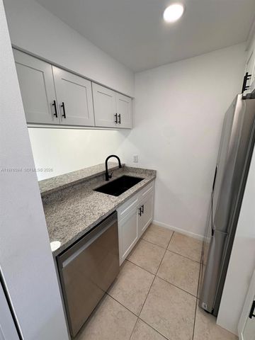 910 Twin Lakes Dr 8-K, Coral Springs, FL 33071