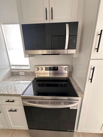 910 Twin Lakes Dr 8-K, Coral Springs, FL 33071