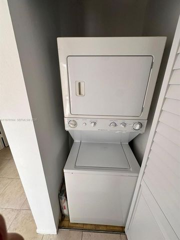 910 Twin Lakes Dr 8-K, Coral Springs, FL 33071