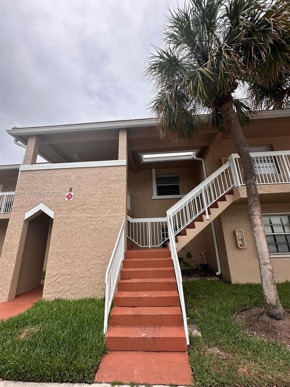 910 Twin Lakes Dr 8-K, Coral Springs, FL 33071