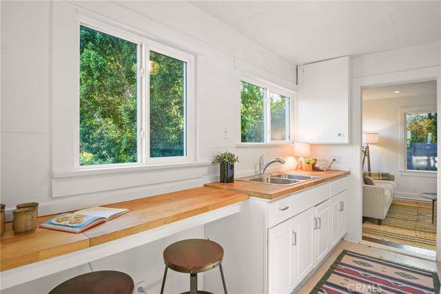 3908 Edison Walk, Los Angeles, CA 90032